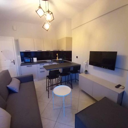 Irene Apartment Alexandroupoli Bagian luar foto